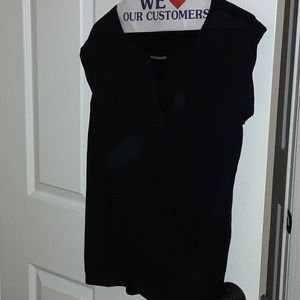 Fortune and Ivy NWT black cap sleeve blouse